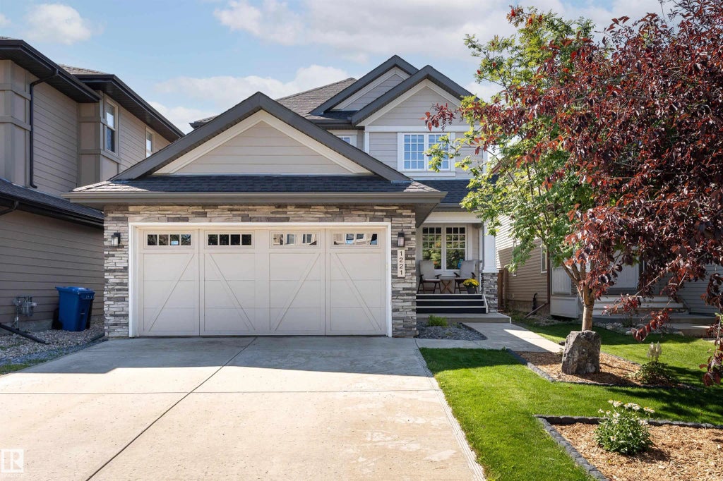 1221 Ainslie Way, Edmonton
