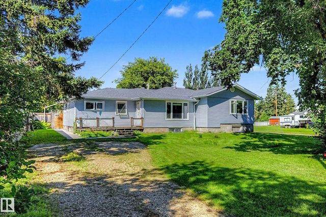 5208 51 Street, Millet
