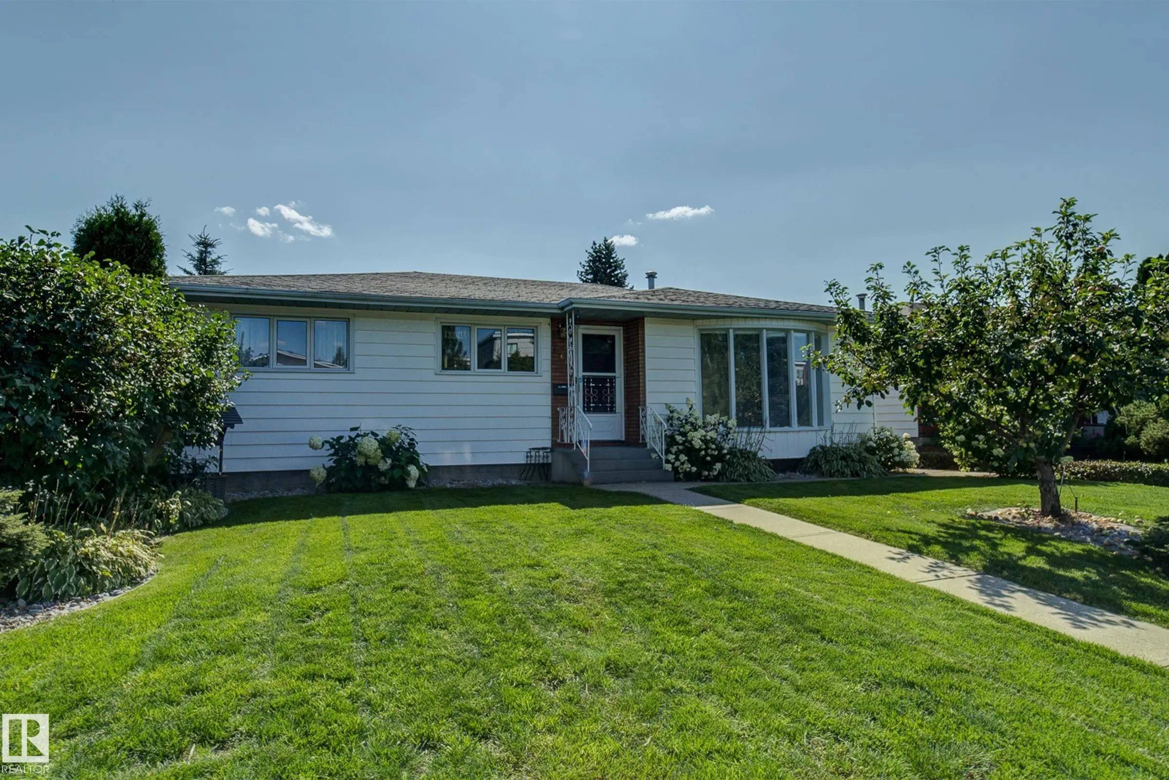 Photo of Listing #E4505874