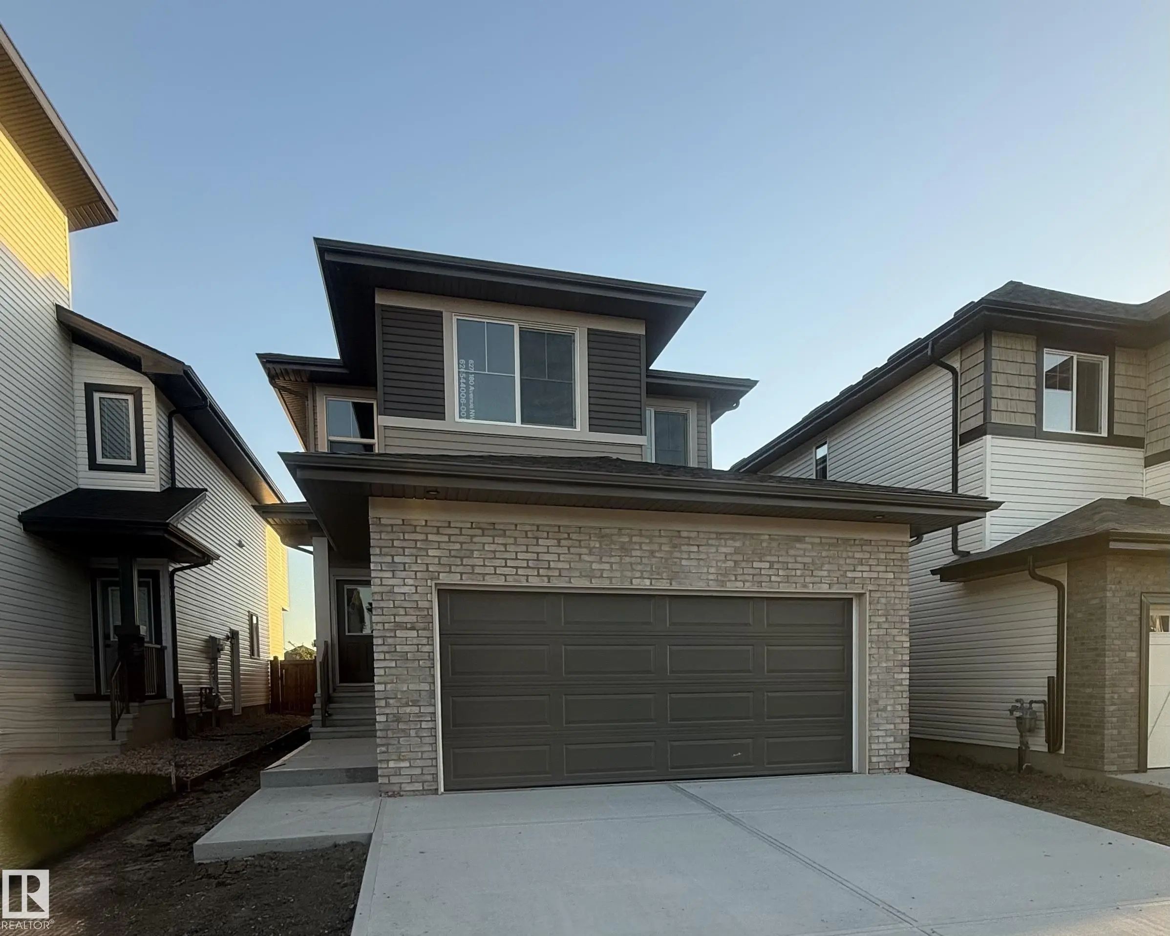Photo for MLS®# E4487465 - home for sale at 6271 180 Avenue Northwest, McConachie Area, Edmonton AB