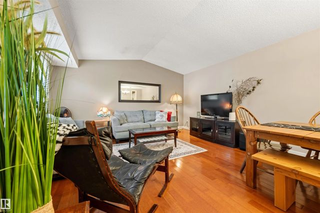 618 Willow Court Nw, Edmonton