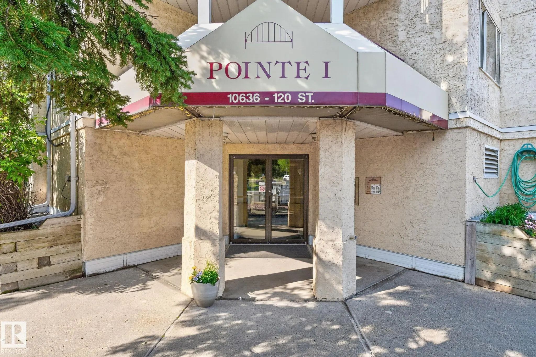 Photo for MLS®# E4499924 - home for sale at 414 10636 120 Street Northwest, Queen Mary Park, Edmonton AB