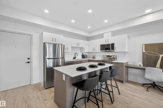 355 Clareview Station Drive Nw, Edmonton