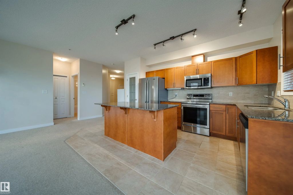 311 2035 Grantham Court, Edmonton