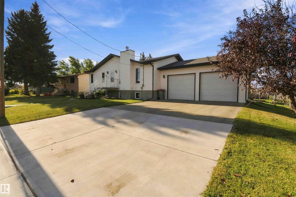 5083 1 Avenue, New Sarepta
