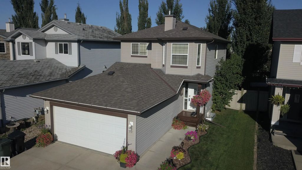 16 Lawson Boulevard, Spruce Grove