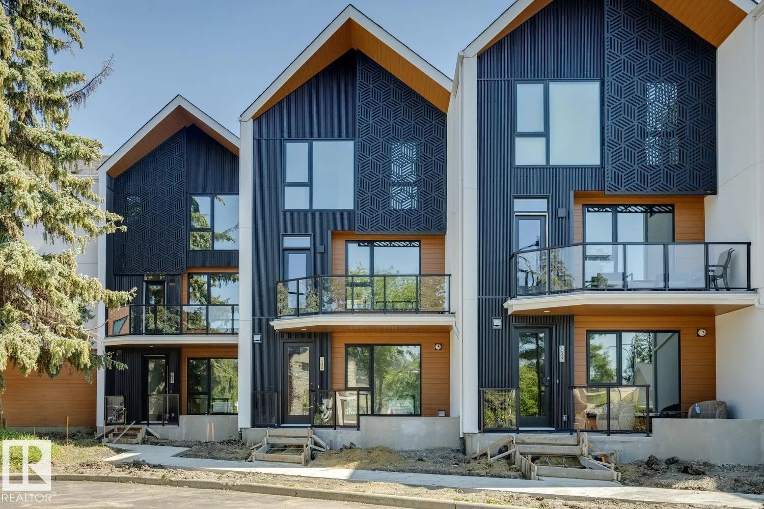 Real Estate Listing in Westmount, Edmonton