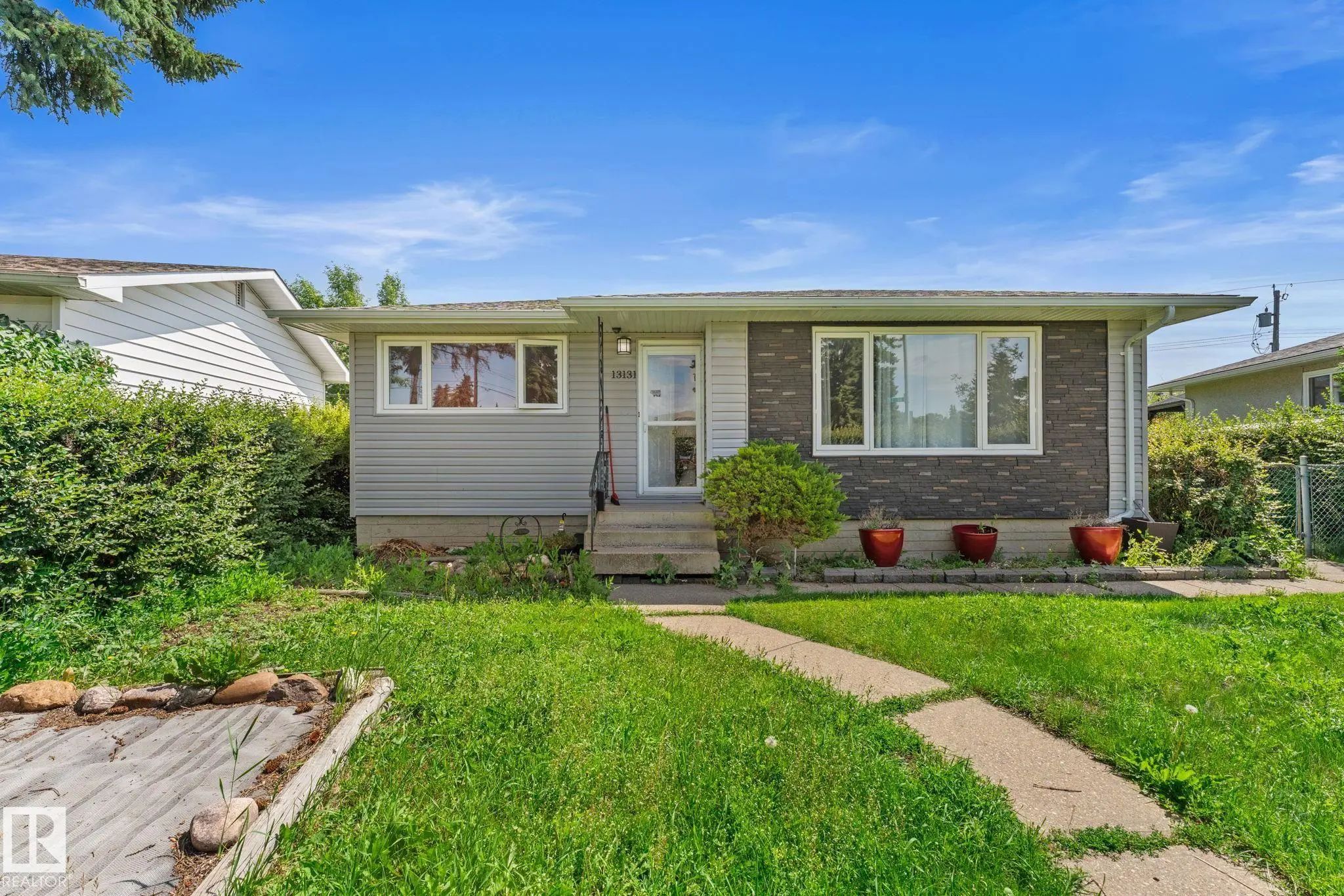 Single Family Property for Sale at 13131 60 Street Northwest, Edmonton: MLS®# E4507316