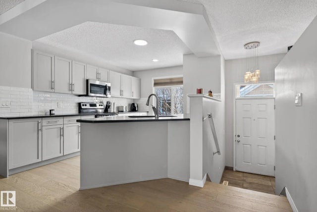 60 1804 70 Street Sw, Edmonton