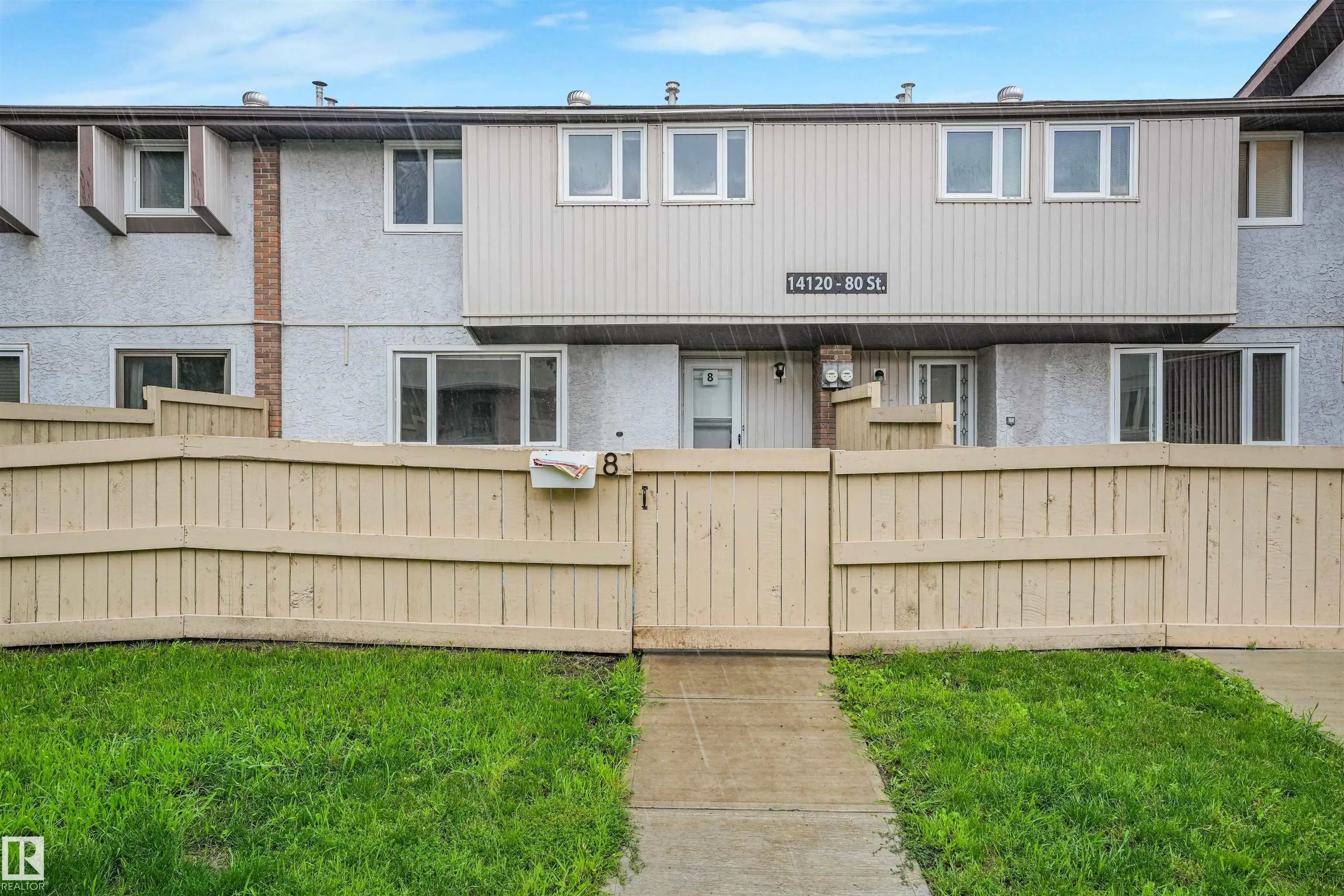 Edmonton Home for Sale: Condo / Townhouse Listing in Kildare