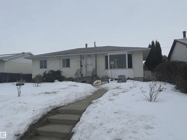 9128 129b Avenue Nw, Edmonton
