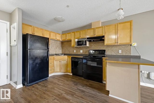 101 7511 171 Street Nw, Edmonton