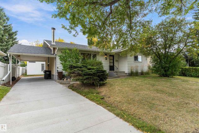 5 Glenbrook Boulevard, Sherwood Park