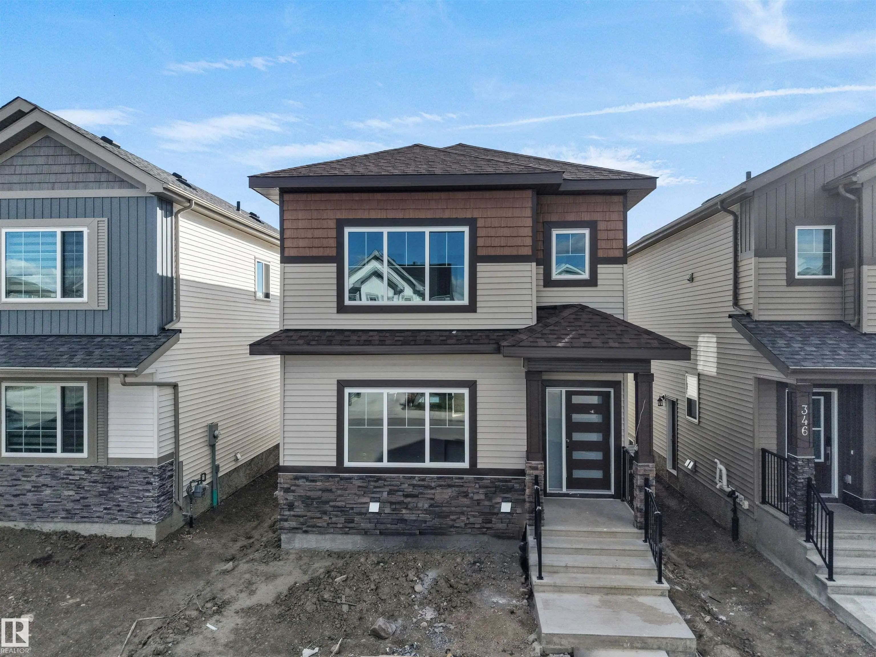 Leduc Home for Sale: Single Family Listing in Robinson
