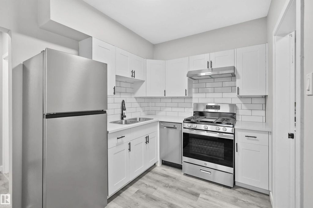 2 10049 154 Street, Edmonton