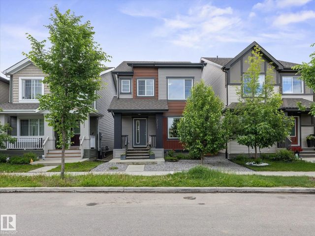2533 Price Way Sw, Edmonton