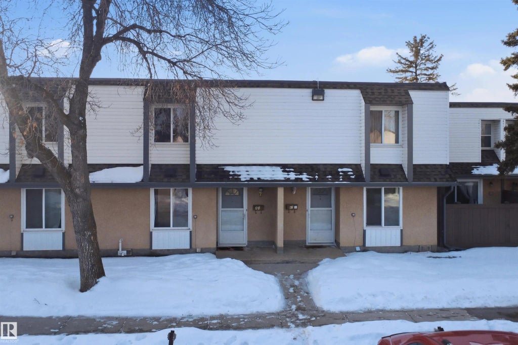 4 1 Garden Grove Grove Nw, Edmonton