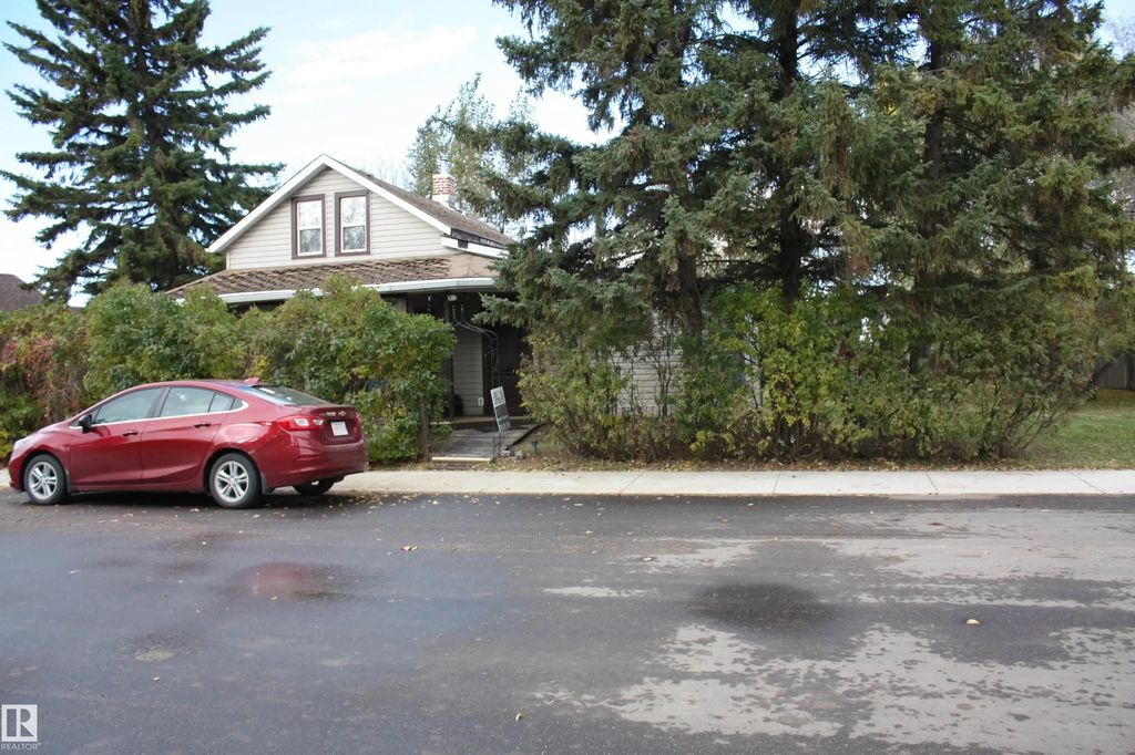 5012 49 Ave, Radway
