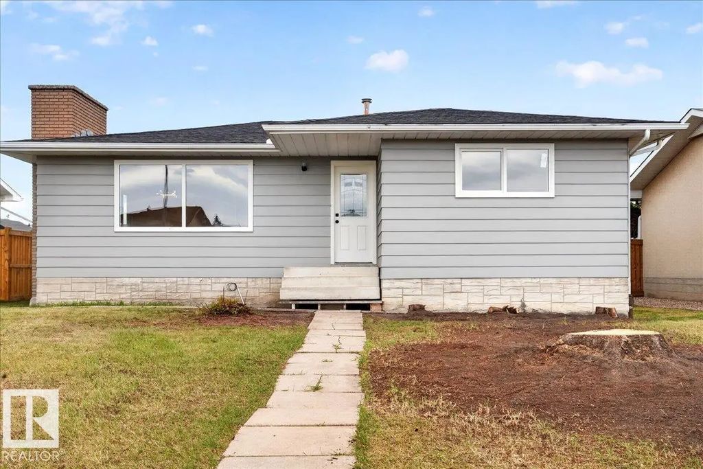 7823 148 Avenue, Edmonton
