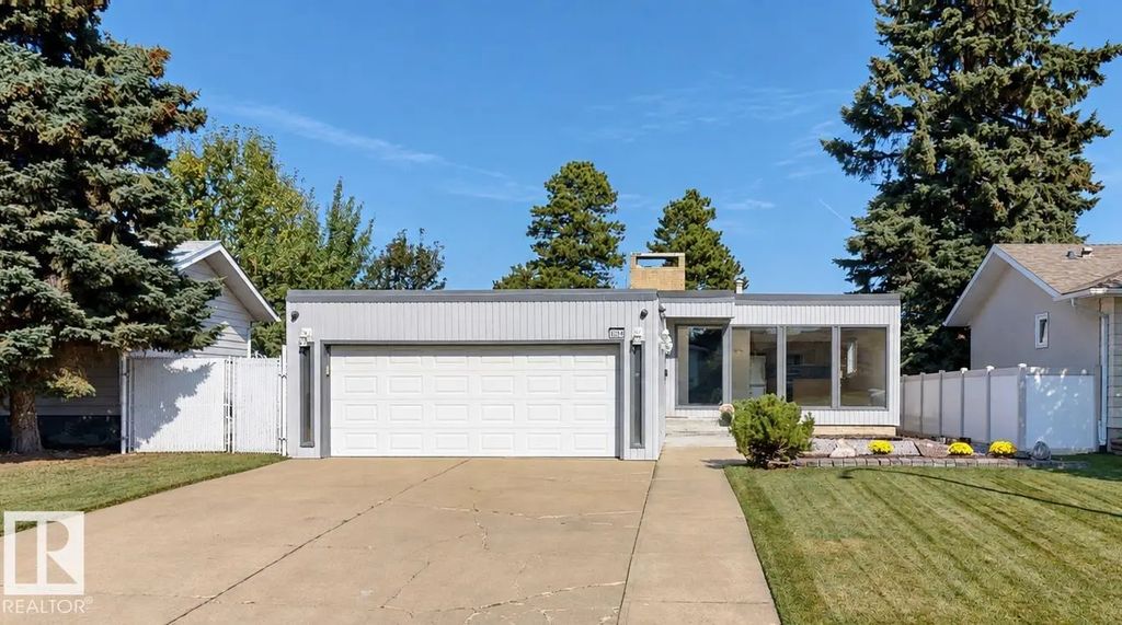 8204 14 Avenue, Edmonton