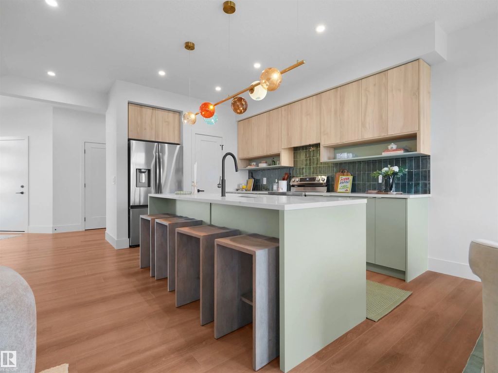 20727 40 Avenue, Edmonton