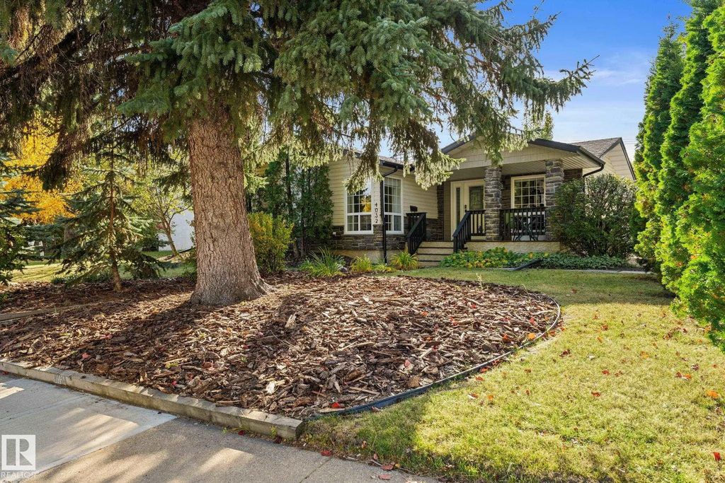 4032 121 Street, Edmonton
