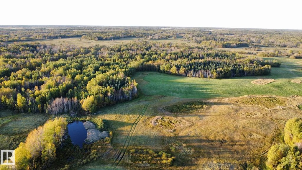 Range Road 225 @ Township 612, Rural Thorhild County