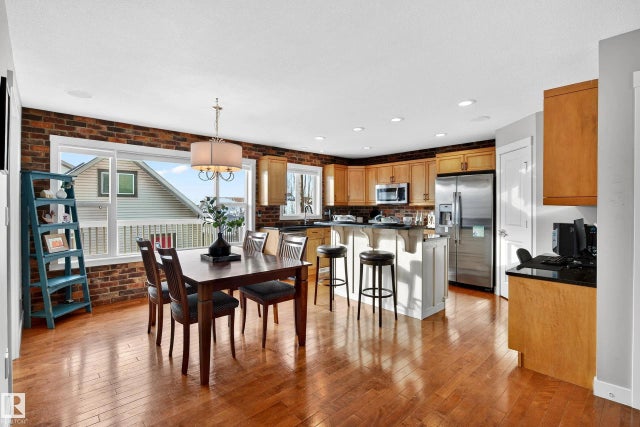 1904 Towne Centre Boulevard Nw, Edmonton