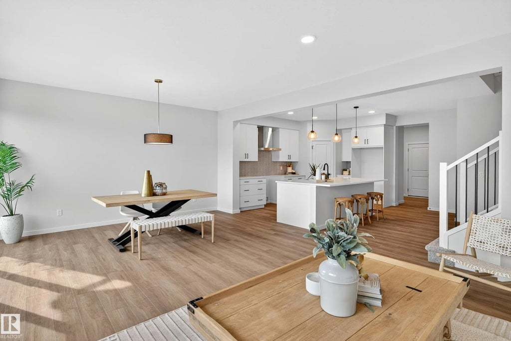 20711 24 Avenue, Edmonton