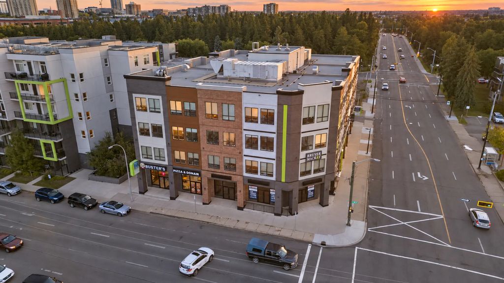 107 Avenue, Edmonton