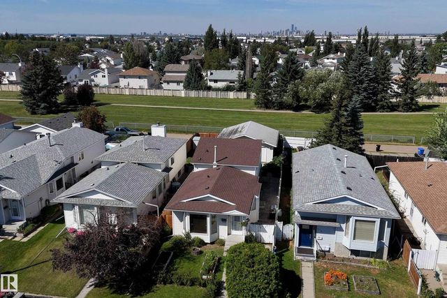 278 Kirkwood Avenue Nw, Edmonton