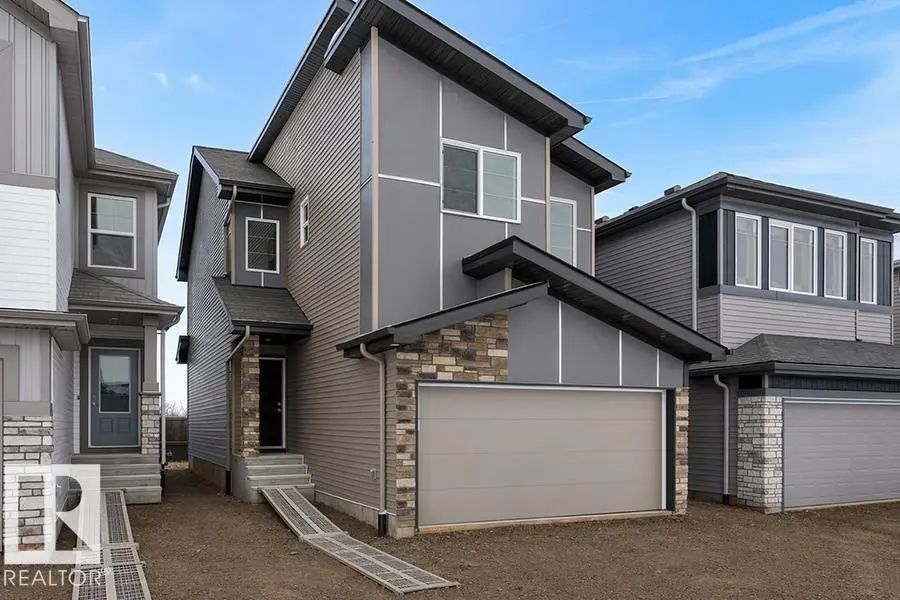 Real Estate Listing in Klarvatten, Edmonton