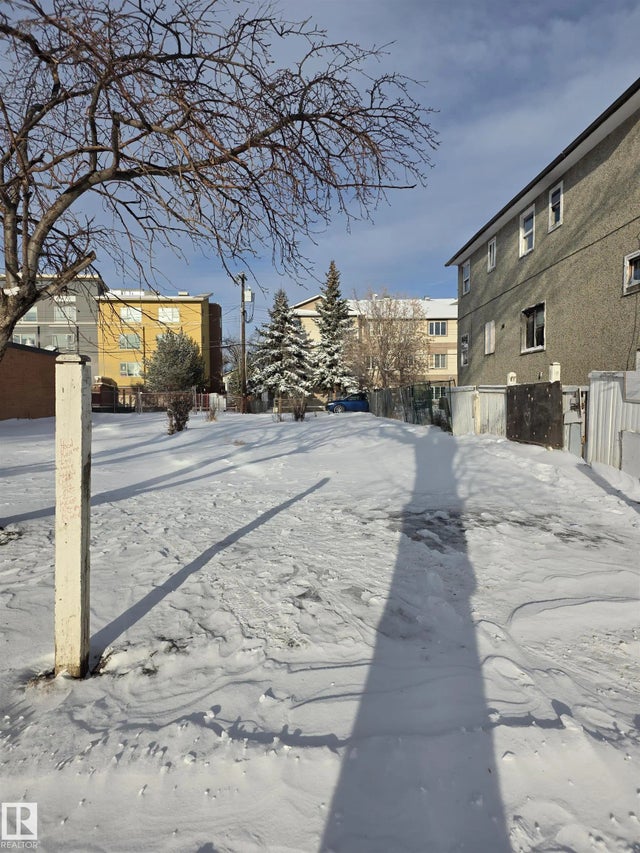 9626 105a Avenue Nw, Edmonton