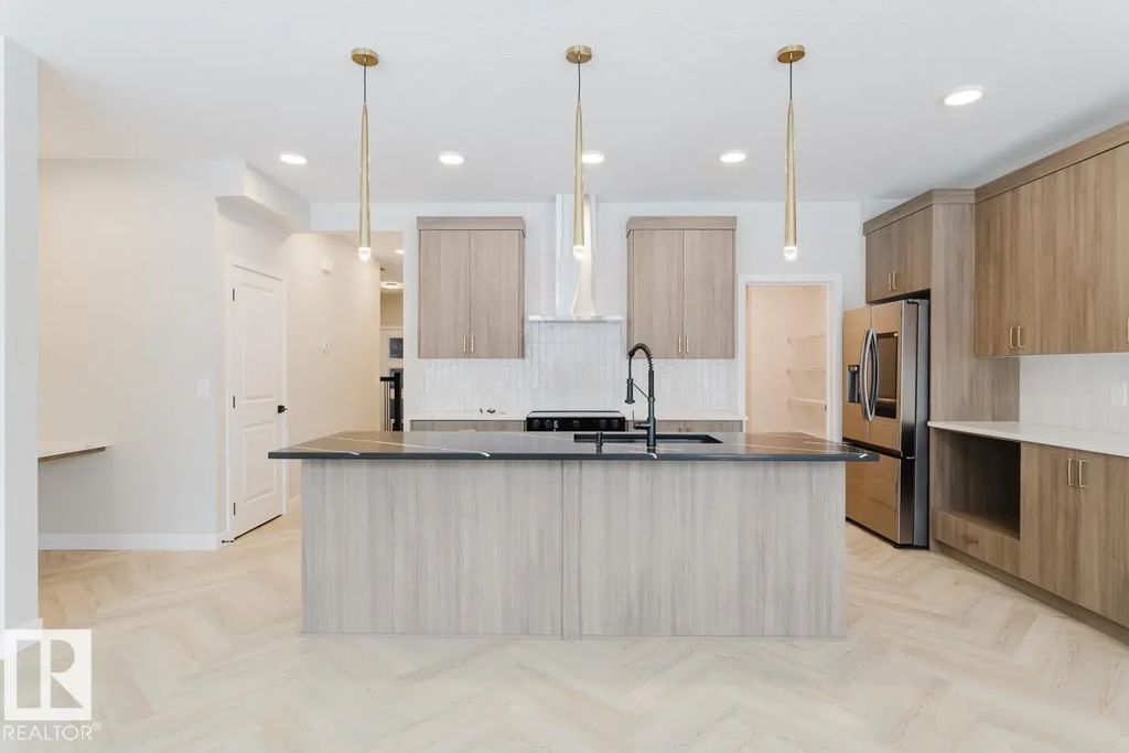 11 Cessy Street, St. Albert