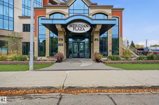 Edmonton Real Estate: Condo / Townhouse Property for Sale in Wîhkwêntôwin