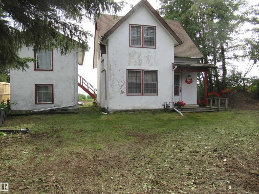 100 Argentia Beach, Rural Wetaskiwin County