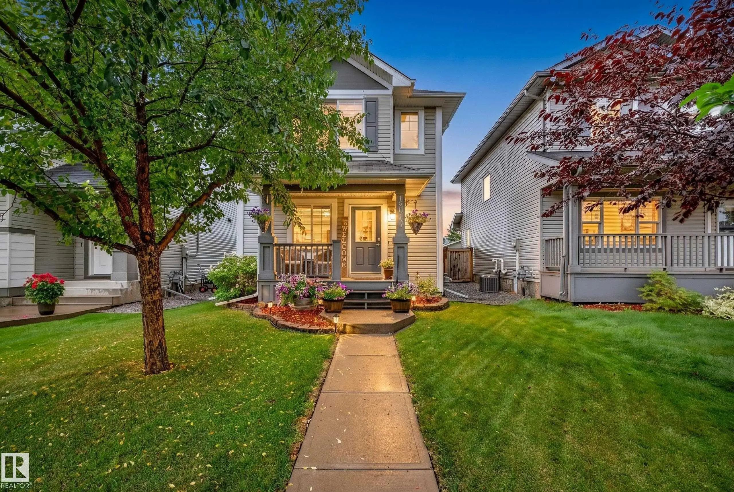 Photo for MLS®# E4507149 - home for sale at 18040 89 Street Northwest, Klarvatten, Edmonton AB