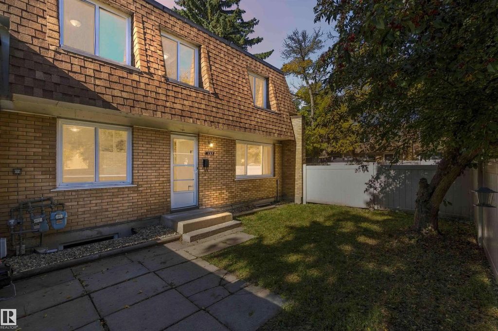132 Londonderry Square Square, Edmonton