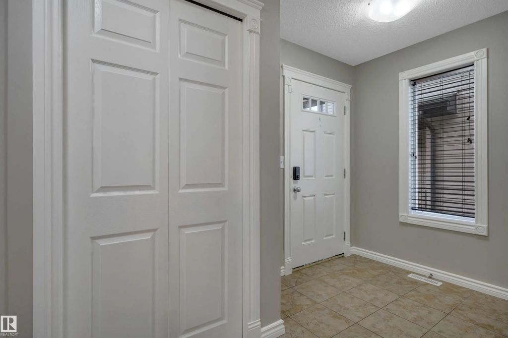Callaghan Prints 1706 Cunningham Way Sw, Edmonton Property Listing: MLS® #E4514574