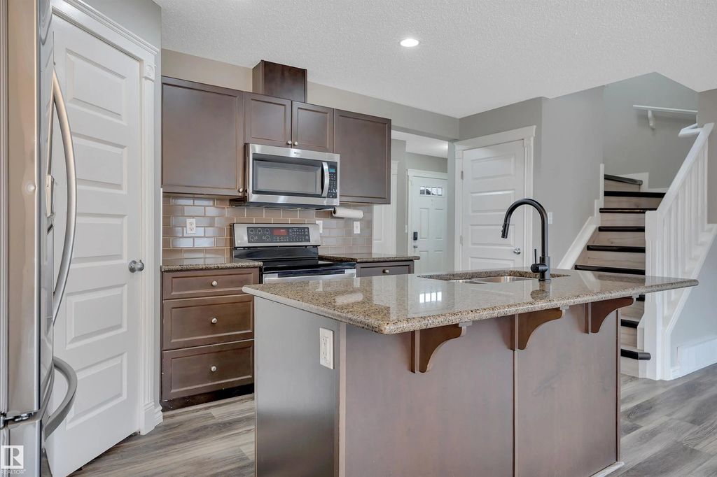 Callaghan Prints 1706 Cunningham Way Sw, Edmonton Property Listing: MLS® #E4514574
