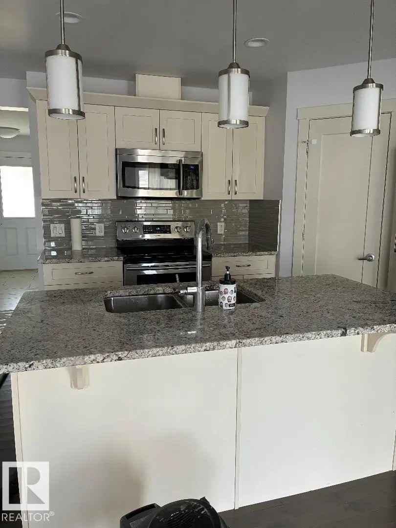 2433 Glenridding Boulevard, Edmonton