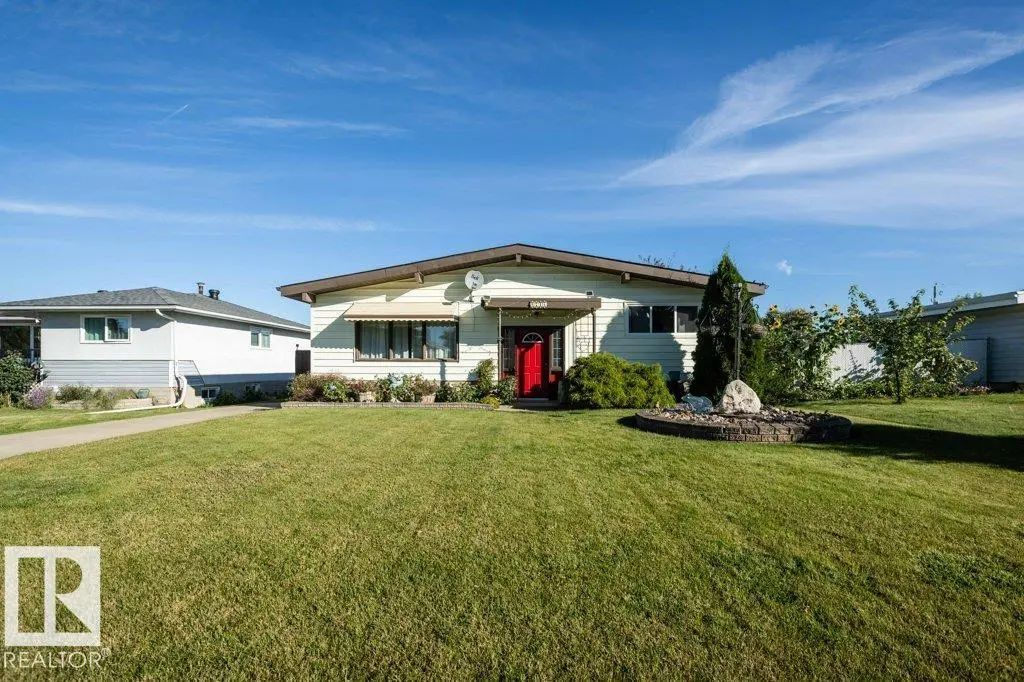 9716 99 Street, Westlock