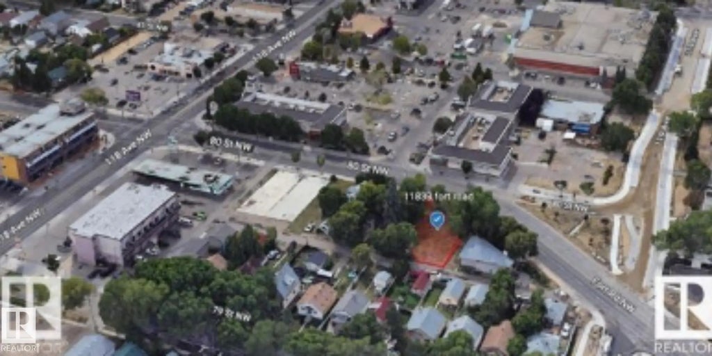 11833 Fort Road, Edmonton