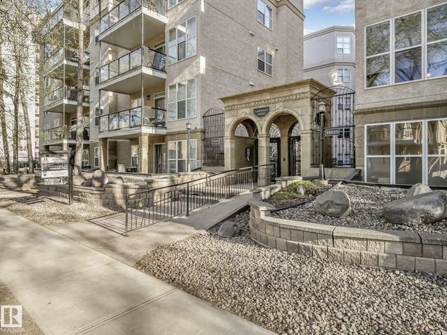 302 11025 83 Avenue Nw, Edmonton