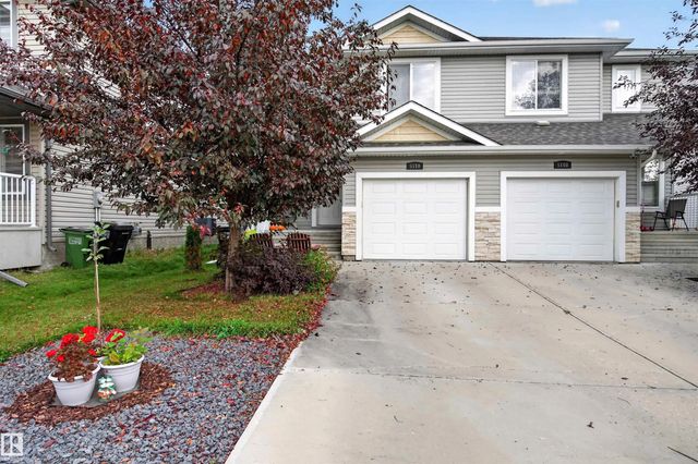 Single Family Home for Sale in Edmonton, AB