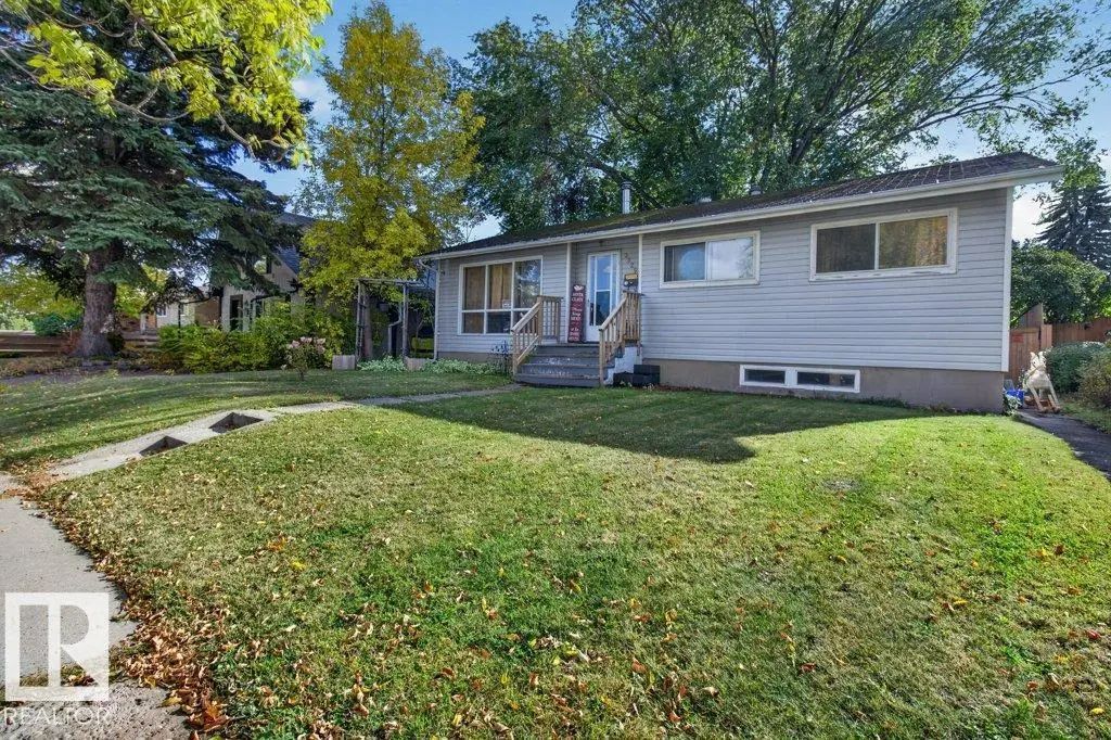 3829 110 Avenue, Edmonton