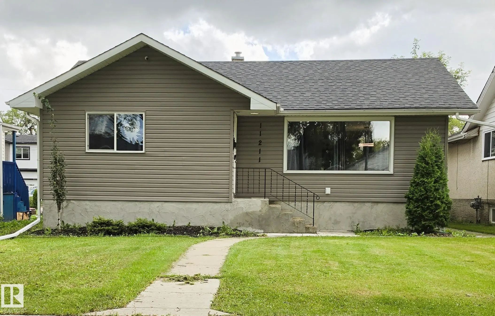 Edmonton Real Estate: Single Family Property for Sale in Spruce Avenue