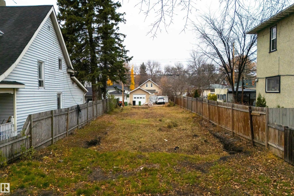 12026 93 Street, Edmonton