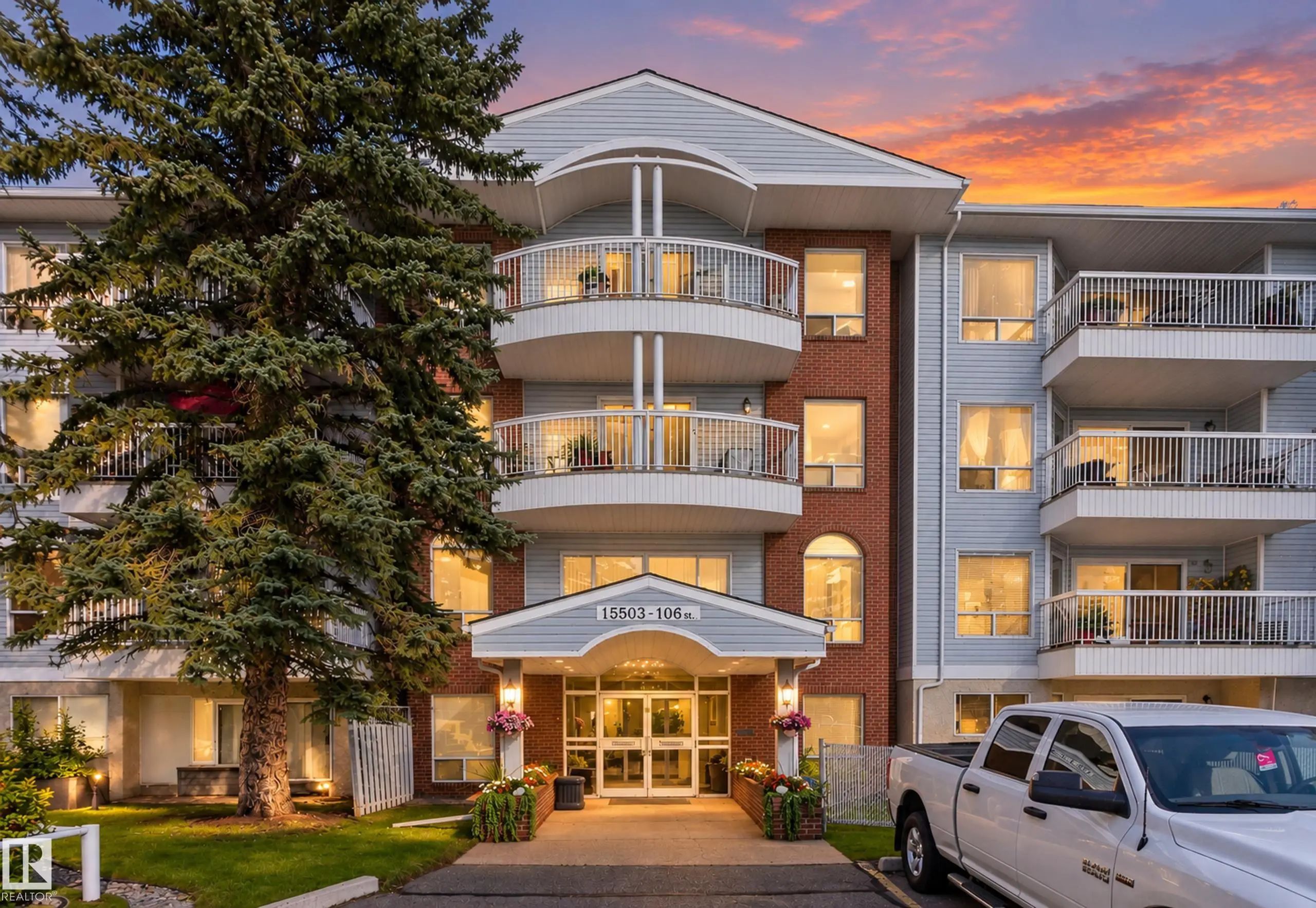 Home for Sale Located at 403 15503 106 Street Northwest, Edmonton, AB