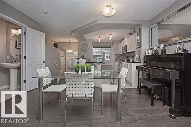 95 4050 Savaryn Drive Sw, Edmonton